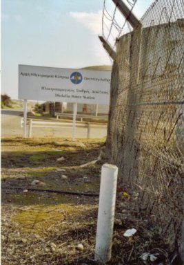 Central Eléctrica Chipriota en Dhekelia (Click para ampliar) (C) Jesper Nielsen