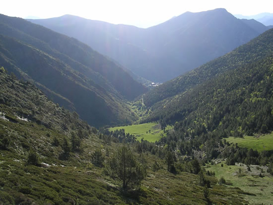 Vista de Os de Civ�s desde el Coll de Conflent