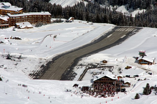 Courchevel_Airport_1