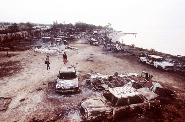 RETRO-LOS ALFAQUES-CAMPING-GAS EXPLOSION