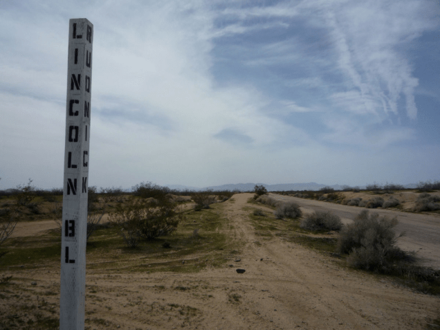 Screenshot_2020-01-20 California City The Unbuilt Suburb