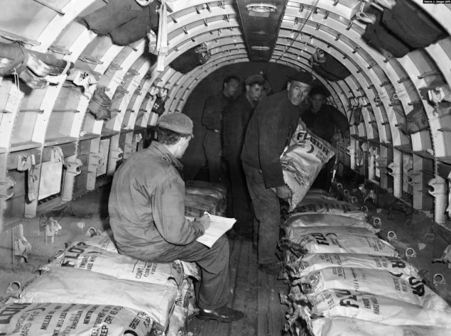 Screenshot_2020-01-20 The Berlin Airlift 70 Years On(3)